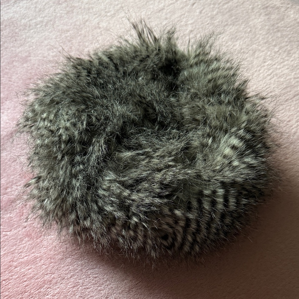 Elegant Faux Fur Winter Hat